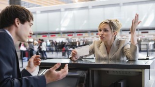 21 điều hành khách ghét nhất ở sân bay